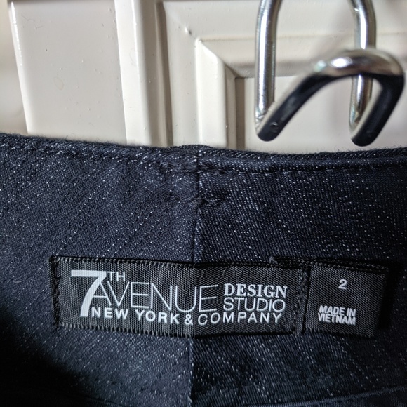 New York & Company 7th Avenue faux denim shorts - Picture 3 of 4